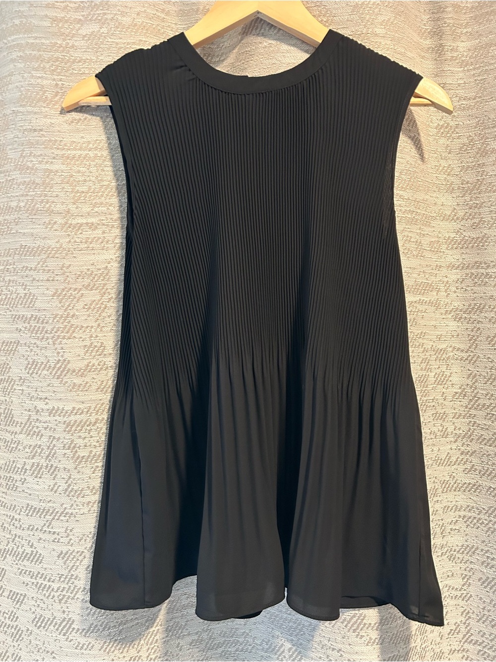 Adrianna Papell Black Pleated Sleeveless Tank Top